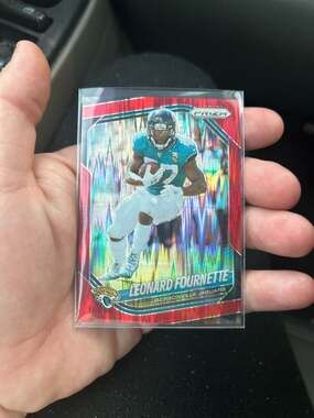 2025 Panini Prizm Leonard Fournette Red Prizm #37 - Jacksonville Jaguars